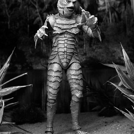 Creature from the Black Lagoon (B&W) Universal Monsters Action Figure Ultimate 18 cm